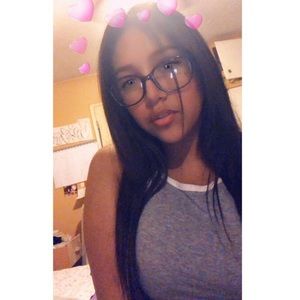 Meet your Posher, Cristina